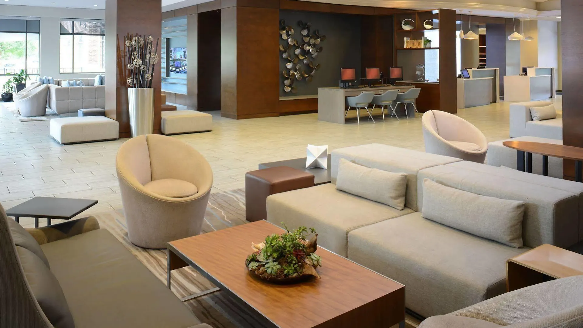 Newport News Marriott At City Center 3*, Newport News